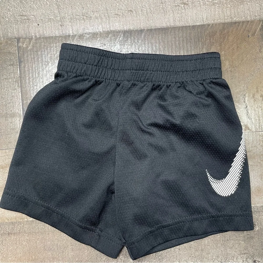 Nike Athletic Boys Short size 2T
